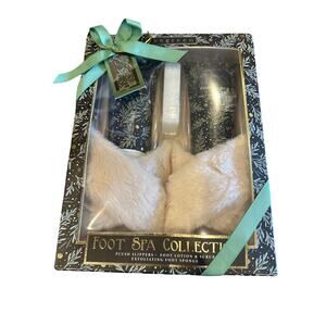Livegreen Foot Spa Collection - Warm Vanilla Foot Lotion & Scrub Plush Slippers